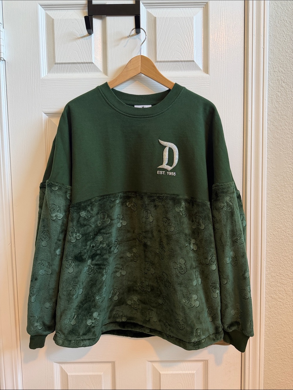 Women & Men's Dark Green Disneyland Spirit Jersey with Mickey Mouse detail